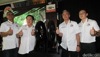 Untuk menguji ketangguhan ban tersebut, PT Multistrada Arah Sarana Tbk menggelar program Jelajah Tangguh dari Sabang hingga Bandung pada 4-22 April 2017 dengan melintas 24 kota.
