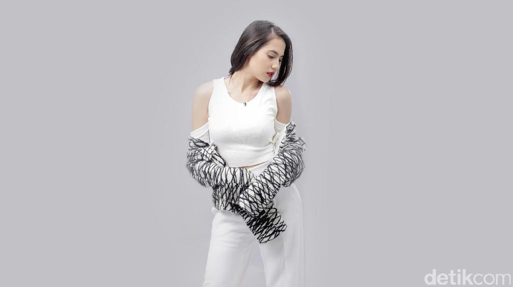 Pevita Pearce Si Pemberani dan Tameng Bagi Korban Bully di Sekolah