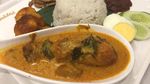 Sedapnya Nasi Lemak dengan Kari Ayam dan Sambal Goreng Udang