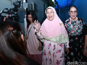 Nani Widjaja Sosok Perempuan yang Manja