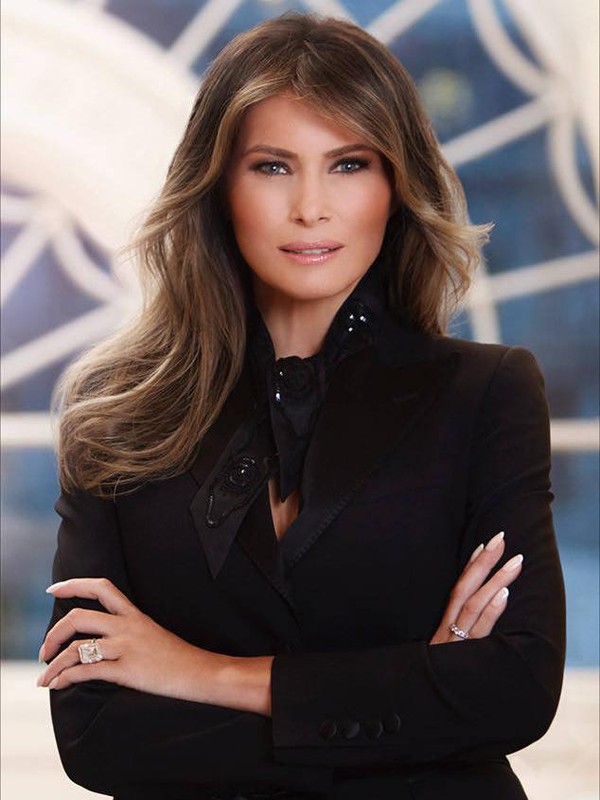 Rahasia Makeup Wajah Flawless dan Tampak Muda ala Melania Trump