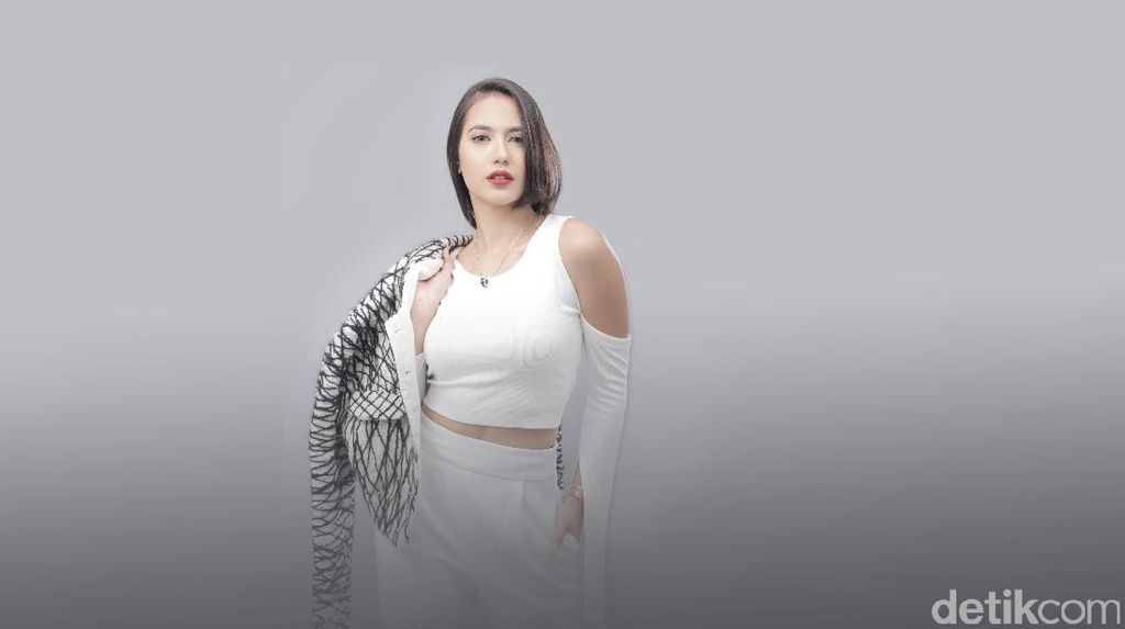 Pevita Pearce dan Bekal Menuju Kancah Internasional