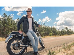 Ini Kacamata Trendi yang Buat Bikers Makin Gaya