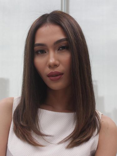 Wanita Indonesia Kini Berani Berekspresi Pakai Cat Rambut Wanita Indonesia Kini Berani Berekspresi Pakai Cat Rambut