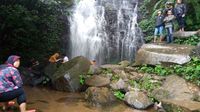 Curug Cipurut yang Eksotis di Purwakarta