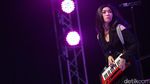 Cewek-cewek Seksi Suporter Ahok