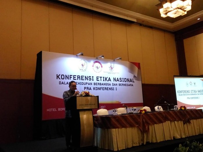 Zulkifli Hasan: Tak Mungkin OSO Rangkap Jabatan Pimpinan MPR