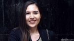 Potret Olivia Jensen yang Dikecam karena Jatuhkan Bendera Merah Putih
