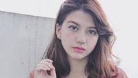 Dara kelahiran 15 Maret 2001 itu kini tengah disibukan syuting sinetron bersama Angga Aldi di Trans TV. Dok. Instagram/cassandraslee