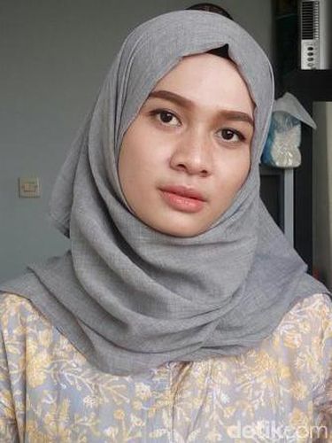 Foto Manisnya 6 Peserta Sunsilk Hijab Hunt Berbusana Motif Bunga