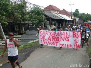 Ulama Minta Polisi Tuntaskan Kasus Demo Berlambang Palu Arit
