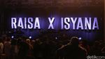 Kemeriahan Showcase Raisa & Isyana