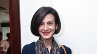 Bagaimana menurut Anda penampilan Wanda Hamidah kali ini? Pool/Noel/detikFoto.