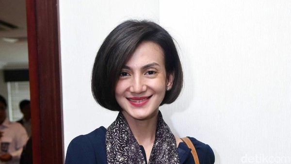 Wanda Hamidah Fresh Banget Sih!