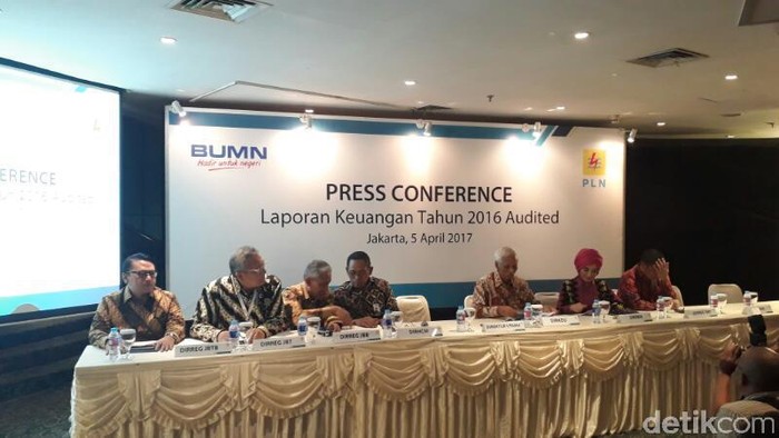 PLN Raup Laba Bersih Rp 10 Triliun, Turun 32%