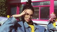 Sang kakak, Kendall Jenner juga masuk list tersebut dengan nilai pendapatan per posting senilai kurang lebih 3 miliar. (Dok. Instagram/kendalljenner)