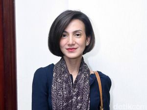 Wanda Hamidah Manfaatkan Anak untuk Latih Gerakan Baru Acroyoga