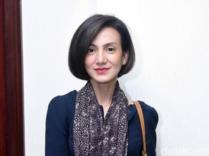 Wanda Hamidah Manfaatkan Anak untuk Latih Gerakan Baru Acroyoga
