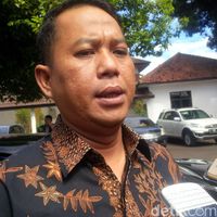 Wali Kota Cilegon Tb Iman Ariyadi