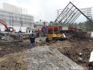 Kerangka Bangunan Jatim Park 3 Runtuh, 7 Pekerja Terluka