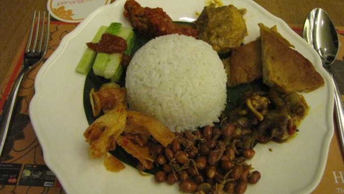 Ini 4 Tempat Makan Nasi Lemak Enak di Jakarta Selatan