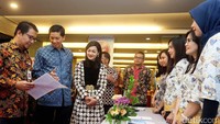 Kelima perusahaan efek tersebut yakni, PT Panin Sekuritas Tbk., PT First Asia Capital, PT Panca Global Securities, PT Evergreen Sekuritas, dan PT RHB Securities Indonesia.