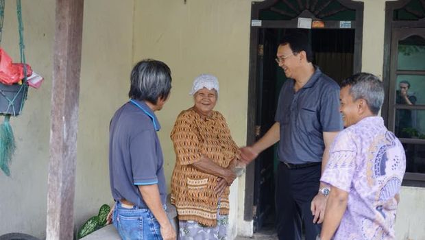 Ahok Pulang Kampung ke Belitung, Sempatkan Ziarah ke Makam Ayah