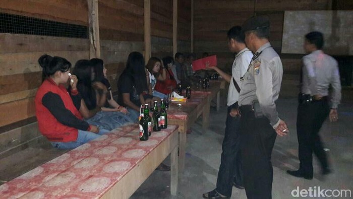 8 Wanita Penghibur Terjaring Razia di Kuansing Riau
