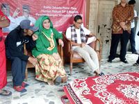 Sandiaga dan Neno Warisman temui warga Tanjung Sanyang, Cawang, Jakarta Timur