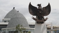 PLBN Motaain merupakan satu dari tujuh PLBN yang dipugar pemerintah, dengan tujuan mengubah kawasan tertinggal dengan tujuan di mana kawasan terluar harus jadi beranda depan Indonesia, bukan lagi sebagai halaman belakang yang kurang diperhatikan. Grandyos Zafna/detikcom -