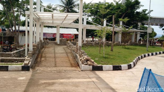 Bandingan Sekilas PLBN Motaain dengan Pos Perbatasan Timor Leste