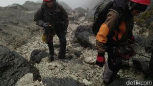 Kisah Gunung yang Terang 24 Jam di Kutub Selatan