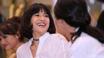  Ayu Tenan, Dian Sastrowardoyo dengan Kebaya Putih