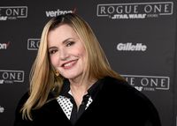 7 Seleb Jenius yang Pernah Jadi Dokter, Peneliti, Hingga Punya IQ Tinggi