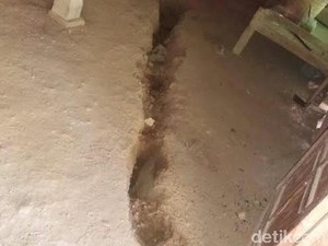 Tanah Retak Terjadi di Badegan Ponorogo, 285 Penduduk Diungsikan