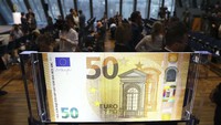 Pecahan 50 euro mewakili 45% total uang euro yang beredar. Sekarang ada sekitar 9 miliar lembar yang disebar, jauh lebih banyak dari pecahan 5, 10, 20 euro digabungkan. REUTERS/Kai Pfaffenbach.