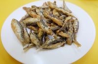 Bulaluhan Sa Espana: Gurihnya Sup Tulang Sumsum dan Ikan Goreng Gaya Warteg Manila