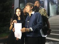 Disebut Operasi Payudara, Bella Luna Polisikan Razman