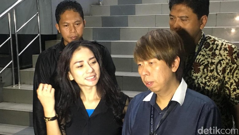 Berdamai, Ini Isi Perjanjian Bella Luna dan Razman Arif Nasution Berdamai, Ini Isi Perjanjian Bella Luna dan Razman Arif Nasution