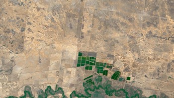 Area sekitar sungai Murrumbidgee di tenggara Australia. Foto: NASA
