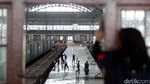 Aksi Bersih-bersih Stasiun Tanjung Priok
