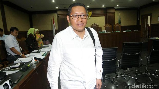 Pensiun, Ini Daftar Vonis Artidjo Alkostar ke Koruptor