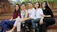 Jessica Iskandar bersama gengnya saat ditemui di Ancol, Jakarta Utara pada Kamis (6/4).