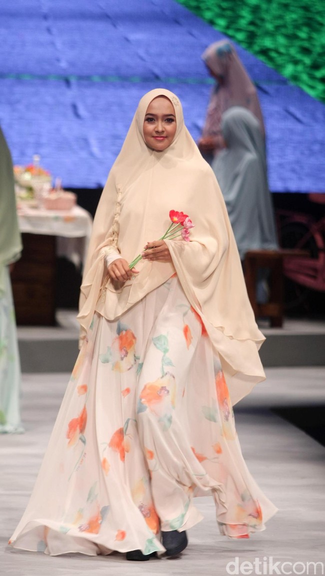 Koleksi Brand Si.Se.Sa yang mengusung tema PopNimes di Muslim Fashion Festival 2017. Jakarta Convention Center. Senayan. jakarta. [Foto: Mohammad Abduh/Wolipop]