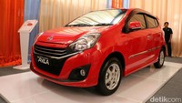 Sebanyak 15 tipe Ayla dijual tak sampai Rp 150 juta. Mulai NEW AYLA 1.0 D MT Rp 98.150.000 sampai NEW AYLA 1.2 R MT DLX Rp 141.850.000. Foto: Rangga Rahardiansyah