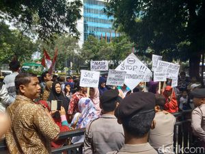 Warga Manggarai Demo Proyek Kereta Bandara di Ombudsman