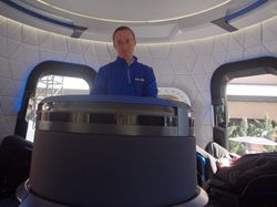 Mengintip Kendaraan untuk Wisata Luar Angkasa