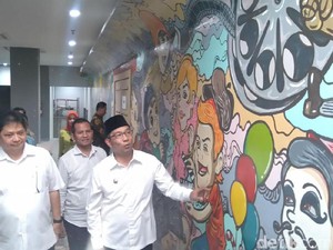 Ridwan Kamil Pamer Bandung Creative Hub ke Menperin