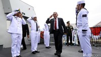 Selanjutnya yakni Menteri Pertahanan Jenderal (Purn) Ryamizard Ryacudu. Foto: Hasan Alhabshy
