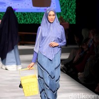 Koleksi Brand Si.Se.Sa yang mengusung tema PopNimes di Muslim Fashion Festival 2017. Jakarta Convention Center. Senayan. jakarta. [Foto: Mohammad Abduh/Wolipop]